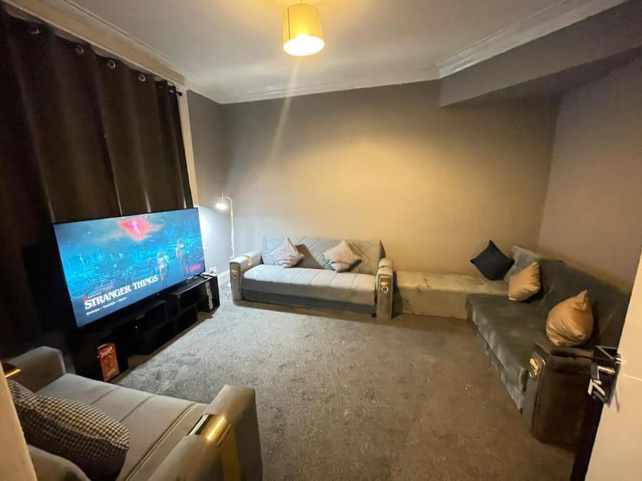 30 Percent Off Weekly Stays - 6 Bedroom House - 11 Beds Μπλάκπουλ Εξωτερικό φωτογραφία