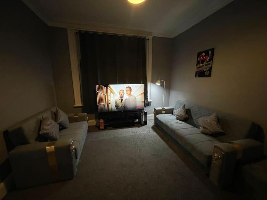 30 Percent Off Weekly Stays - 6 Bedroom House - 11 Beds Μπλάκπουλ Εξωτερικό φωτογραφία