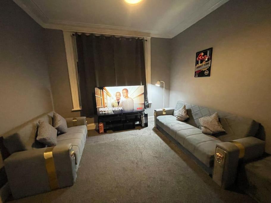 30 Percent Off Weekly Stays - 6 Bedroom House - 11 Beds Μπλάκπουλ Εξωτερικό φωτογραφία